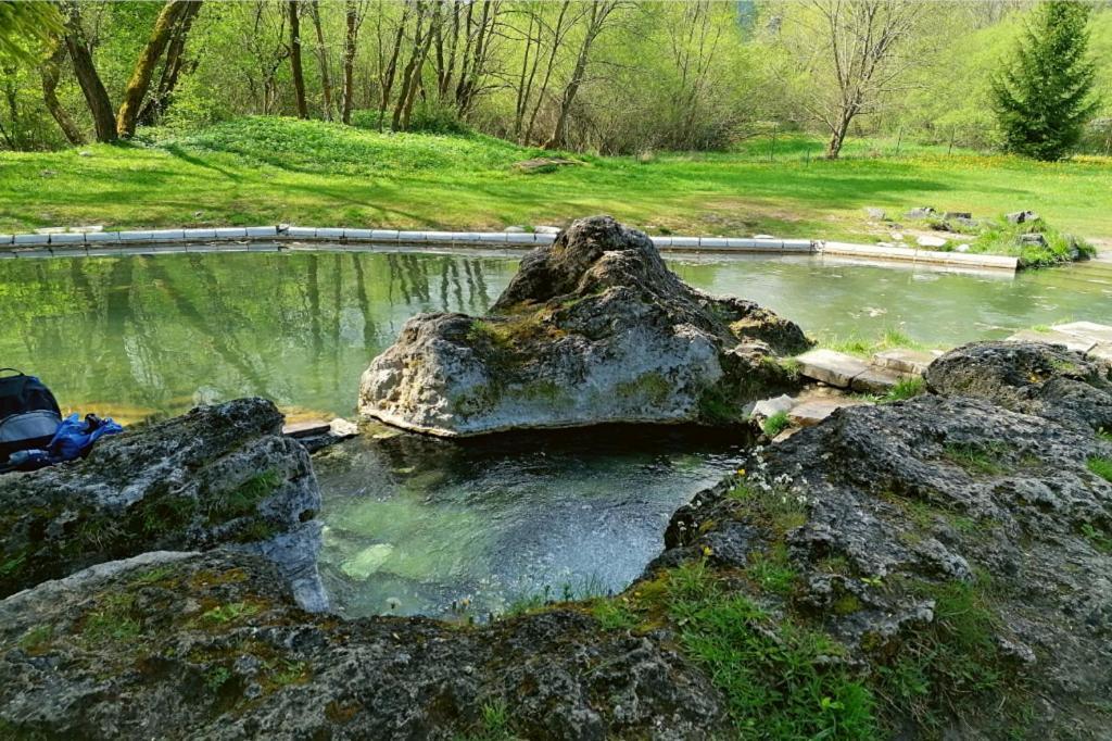 Apartmán Domcek Pod Vezami S Virivkou A Grilom, Pri Termalnom Kupalisku Liptovský Ján Exteriér fotografie